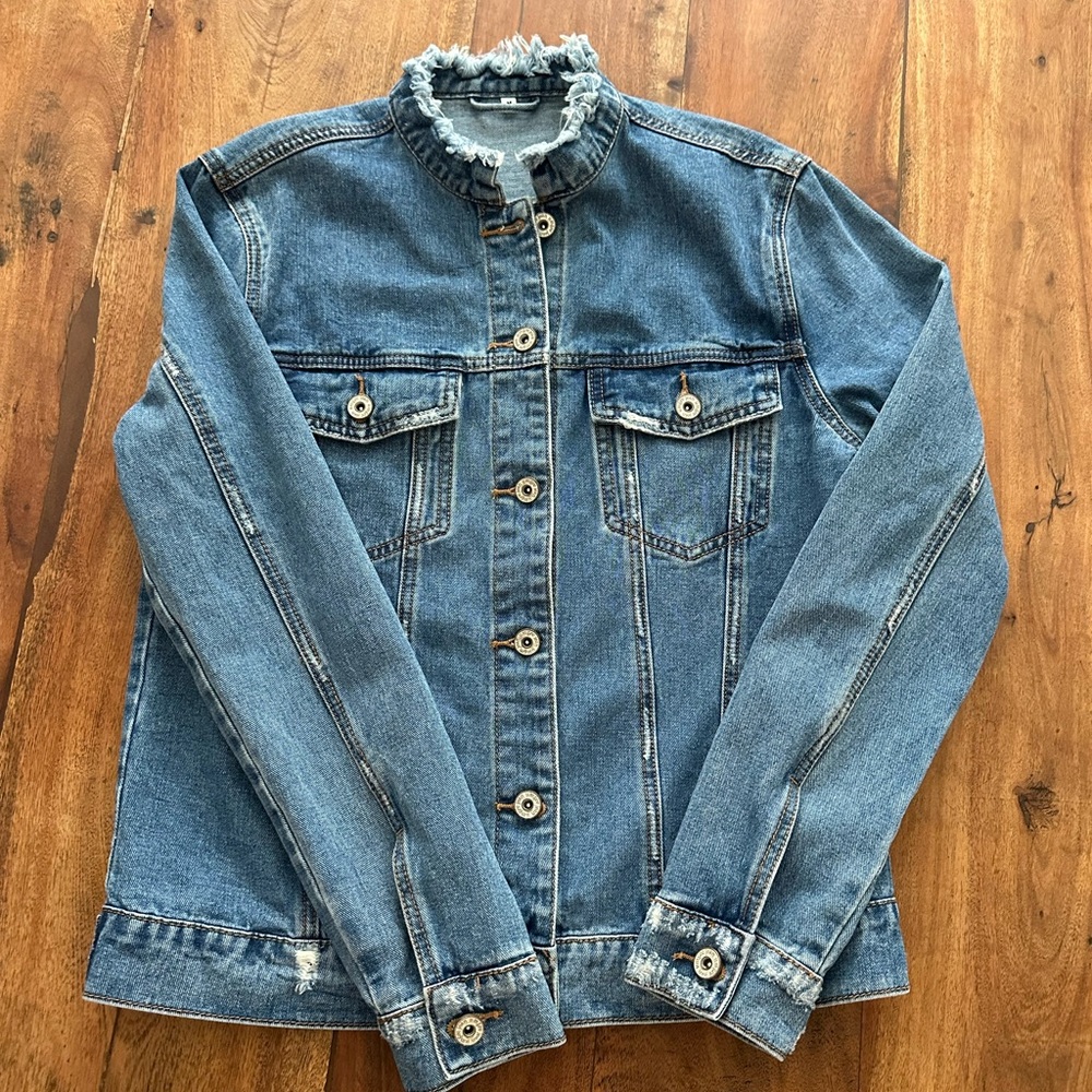 ☀️ UMGEE Distressed Denim Jacket with Frayed Collar